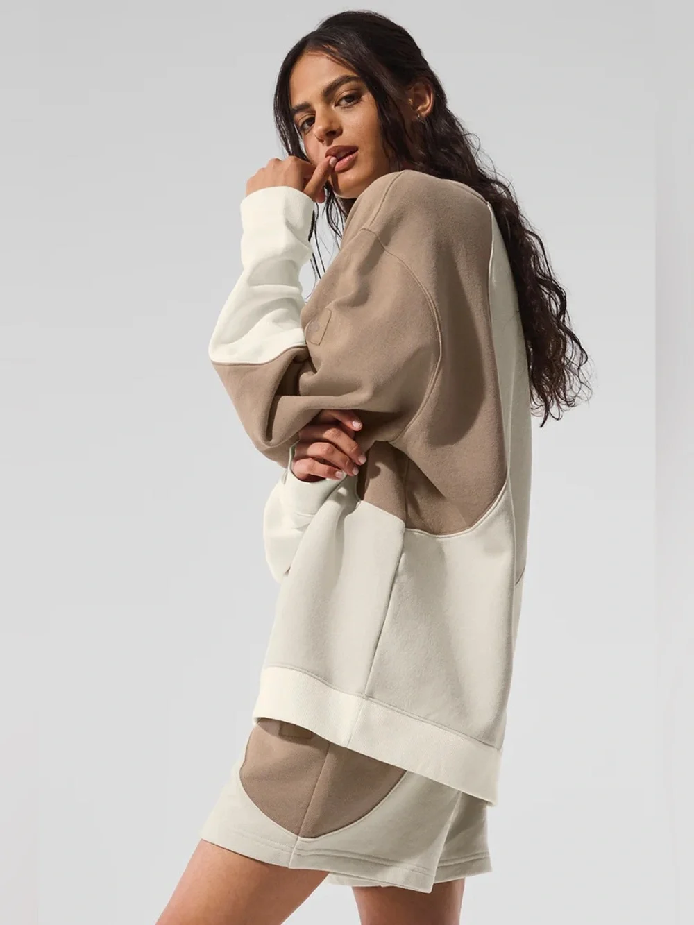 Alo Make Waves Crew Neck Pullover In Ivory/Bone/Gravel Size S